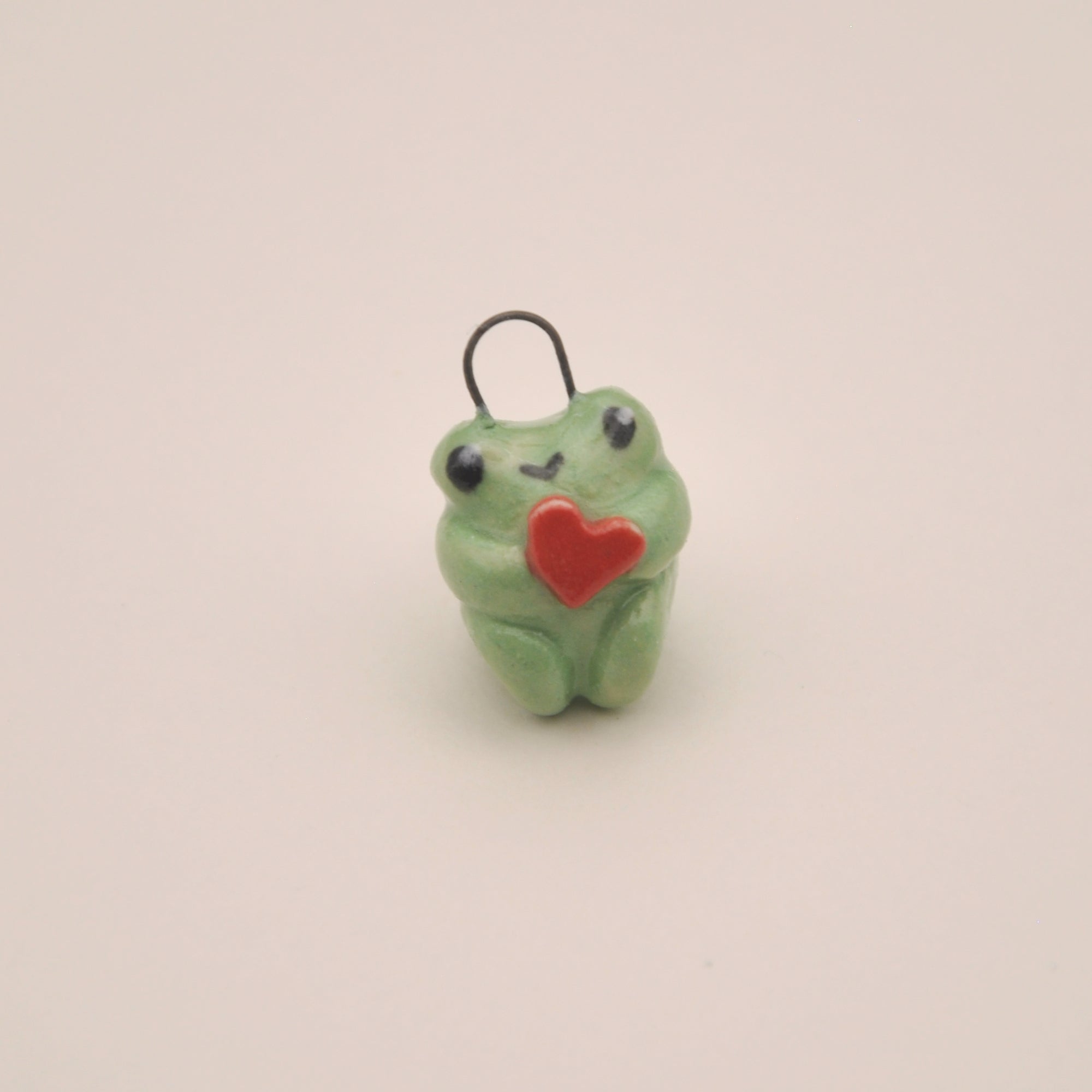 Frog Charm ~ Holding a Heart