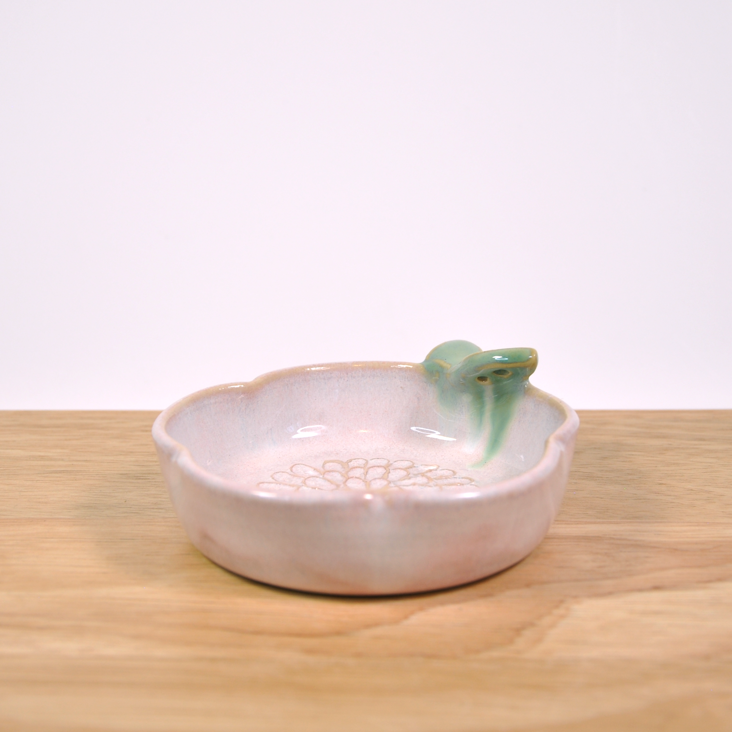 Flower Shaped Garlic Grater - with Herb Stripper - Peony