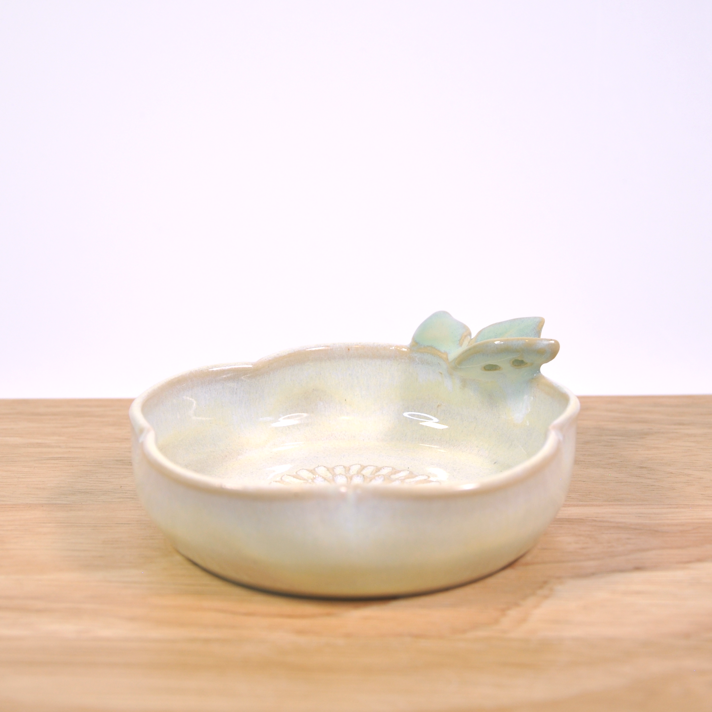 Flower Shaped Garlic Grater - with Herb Stripper - Buttercup